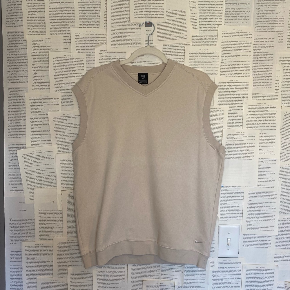 Nike mens sweater vest